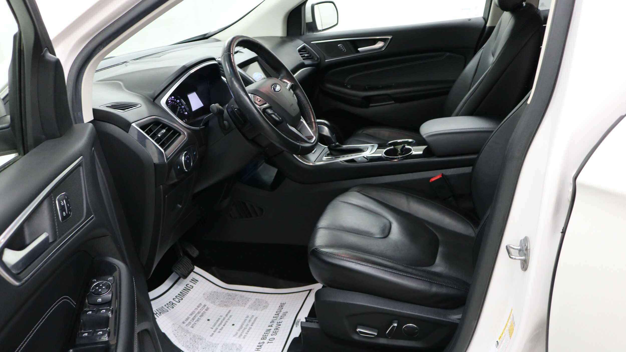 2017 Ford Edge Titanium photo 3