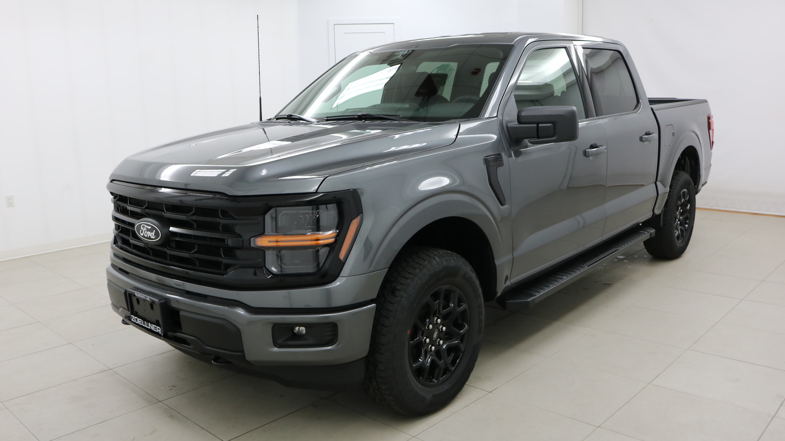 2025 Ford F-150 XLT's photo
