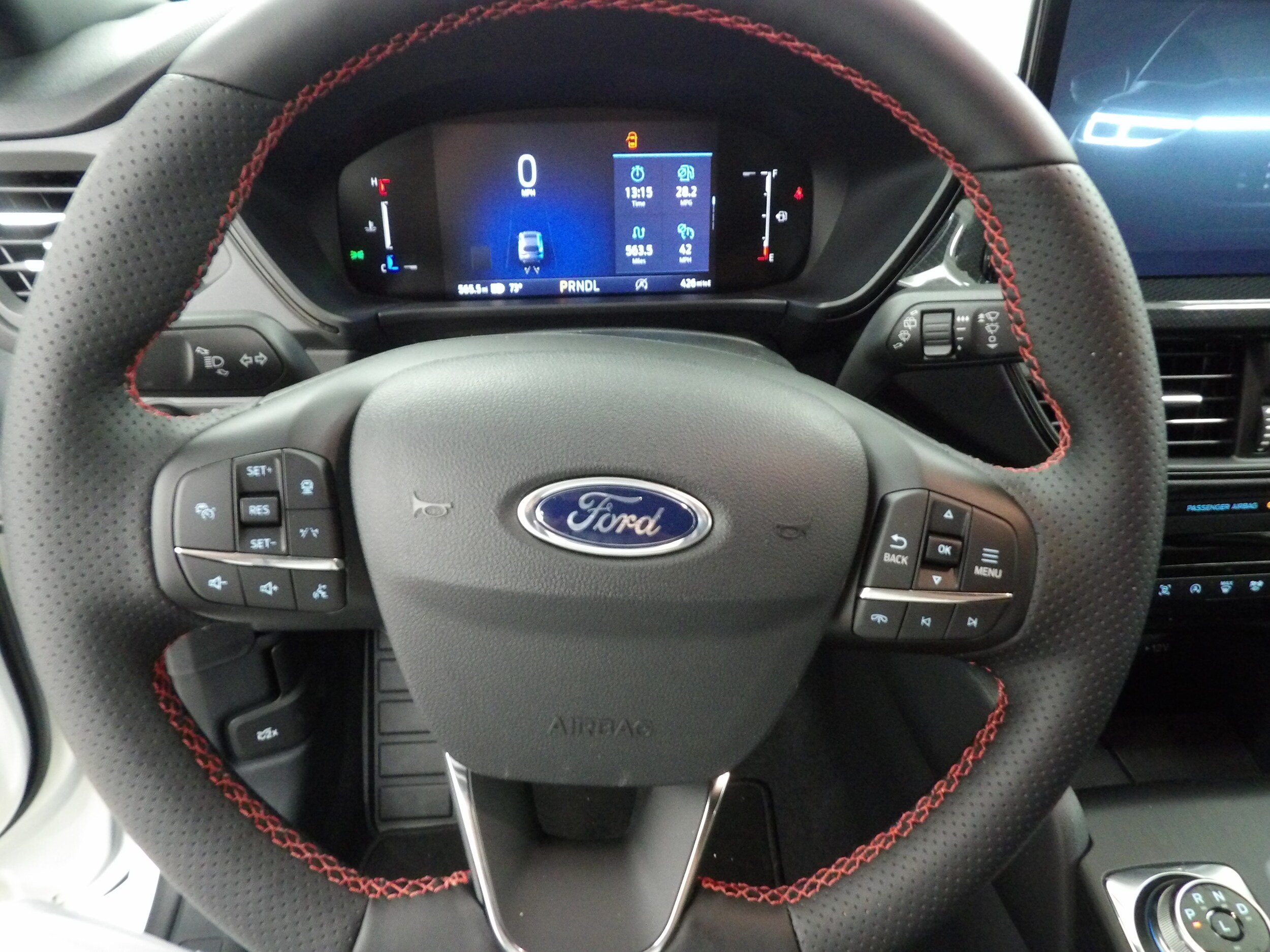 2026 Ford Escape ST-Line - Photo 15