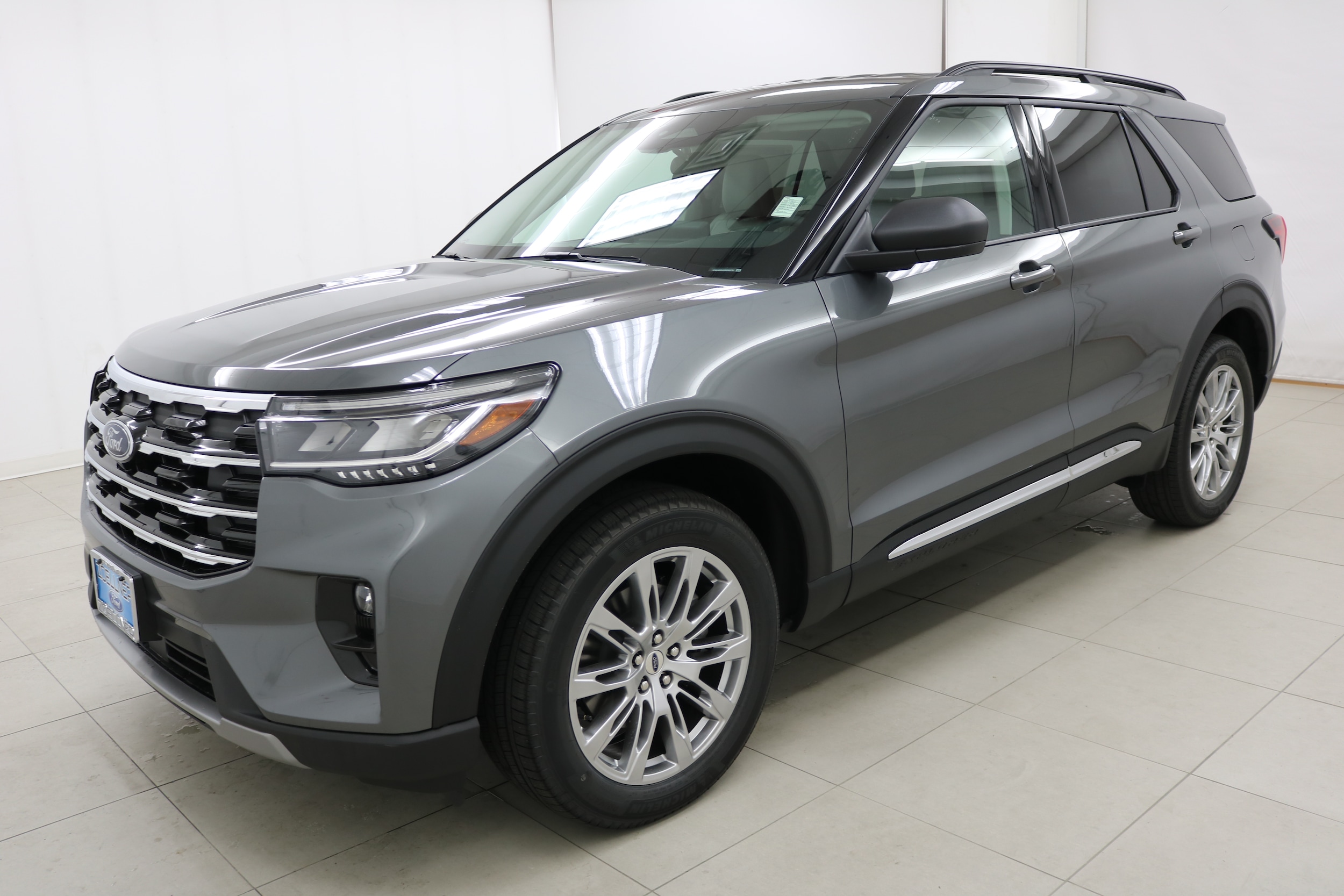2025 Ford Explorer SUV 