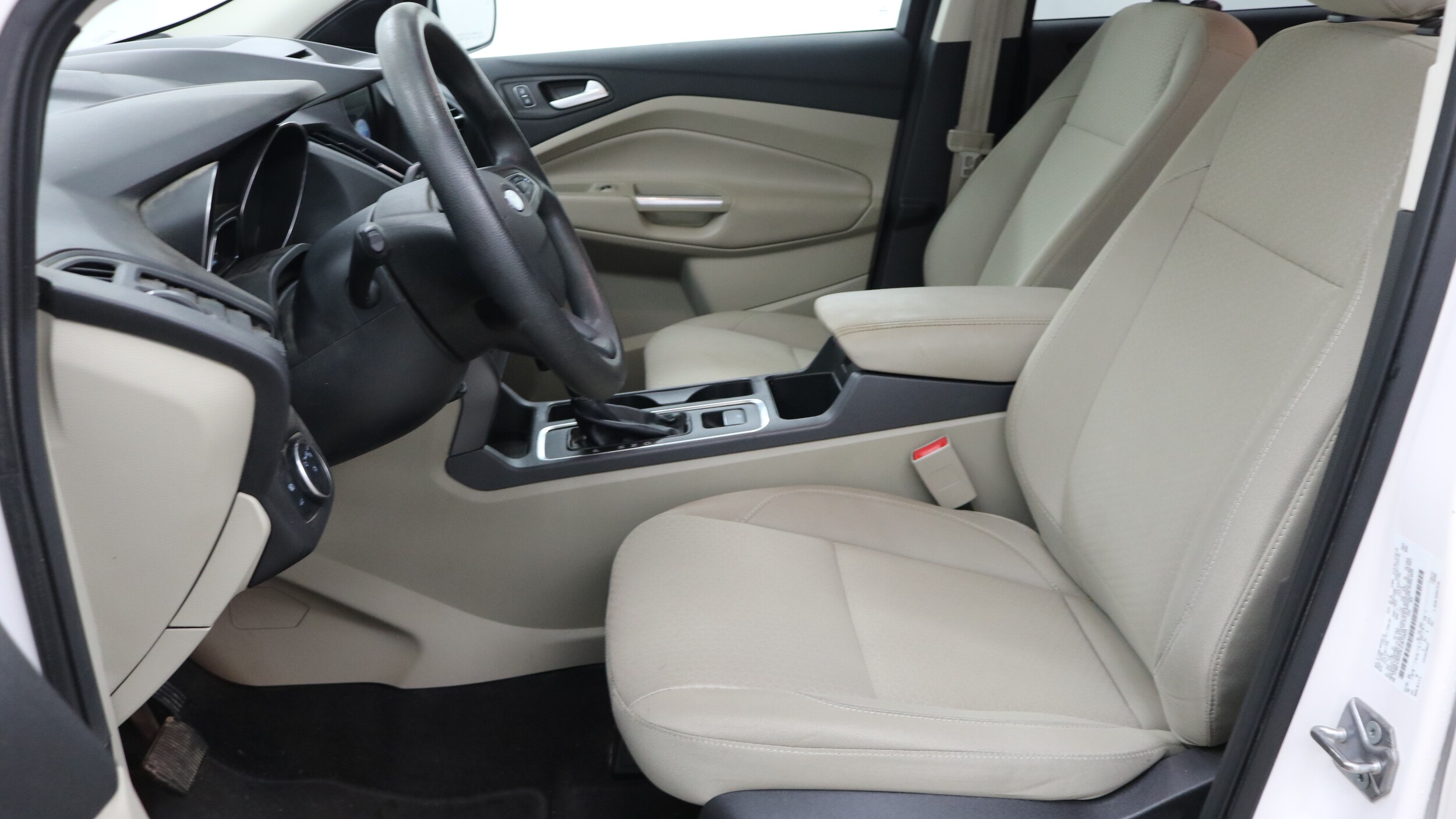 2018 Ford Escape SE photo 2