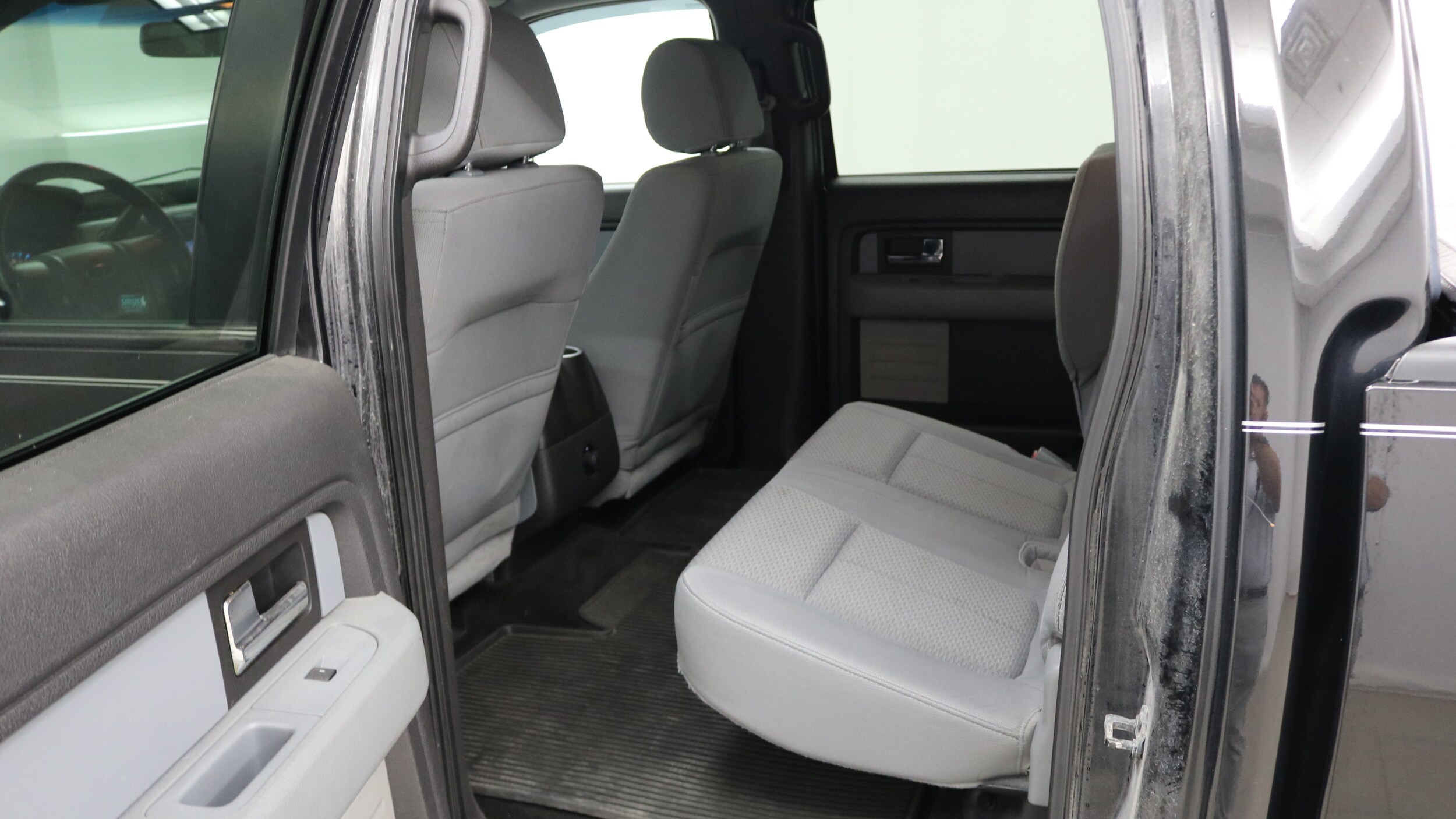 2013 Ford F-150 XLT photo 3