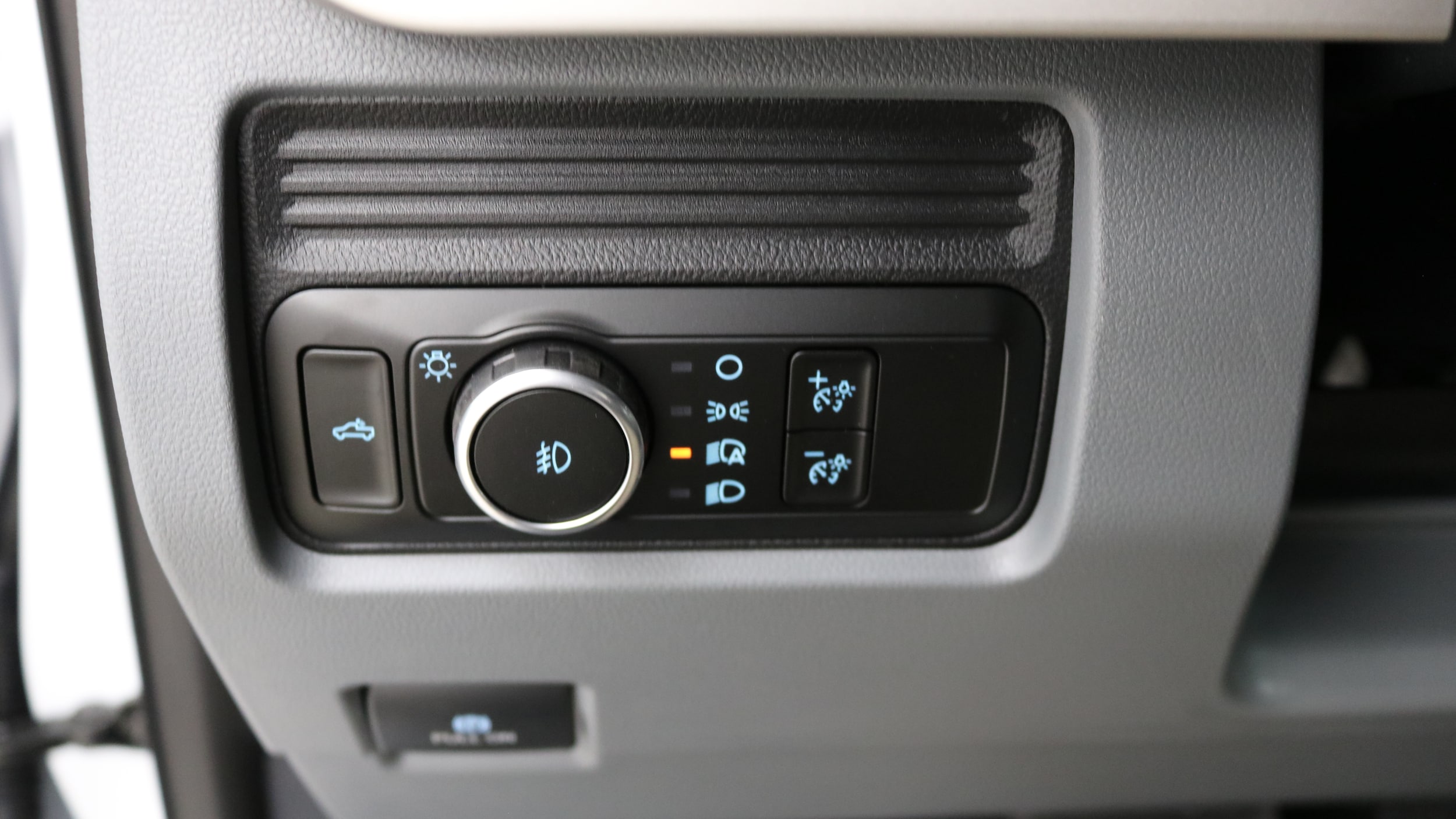 2026 Ford F-350 Super Duty XL - Photo 10