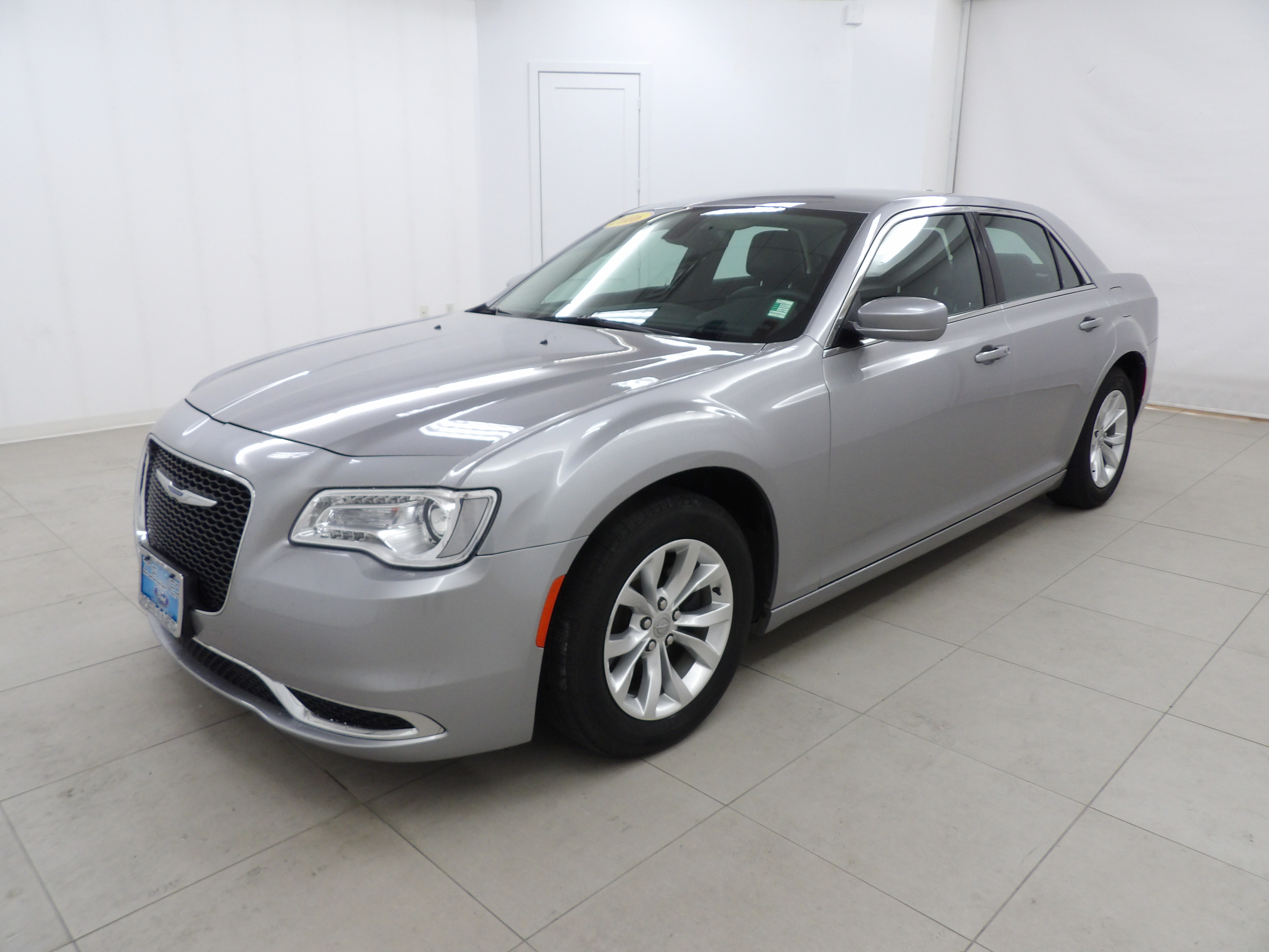 2016 Chrysler 300 Limited