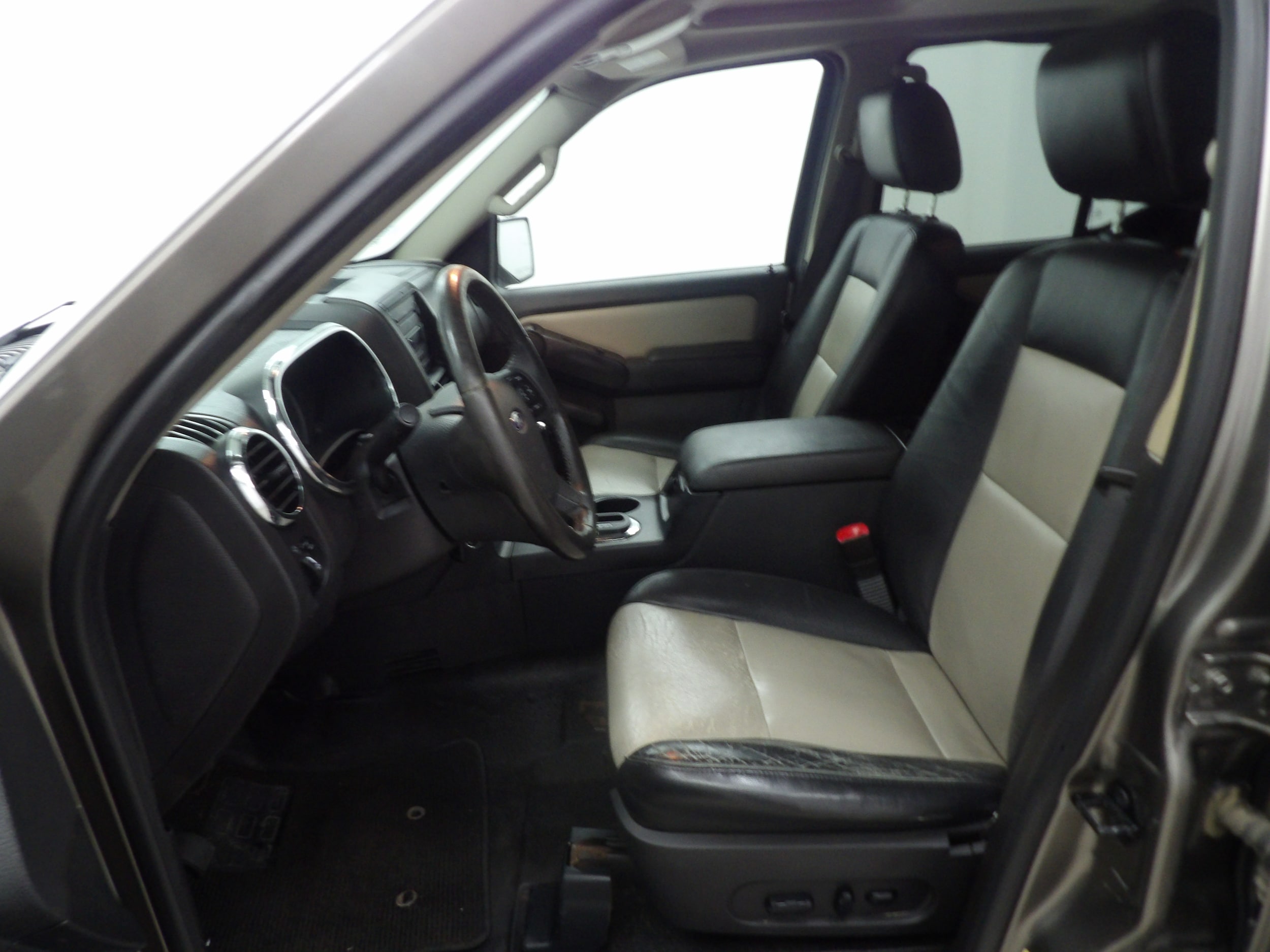 Used 2007 Ford Explorer Sport Trac Limited with VIN 1FMEU53K27UA19877 for sale in Beatrice, NE