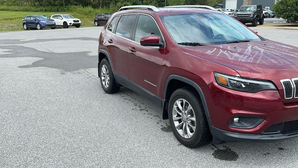 Used 2019 Jeep Cherokee Latitude Plus 4x4 SUV