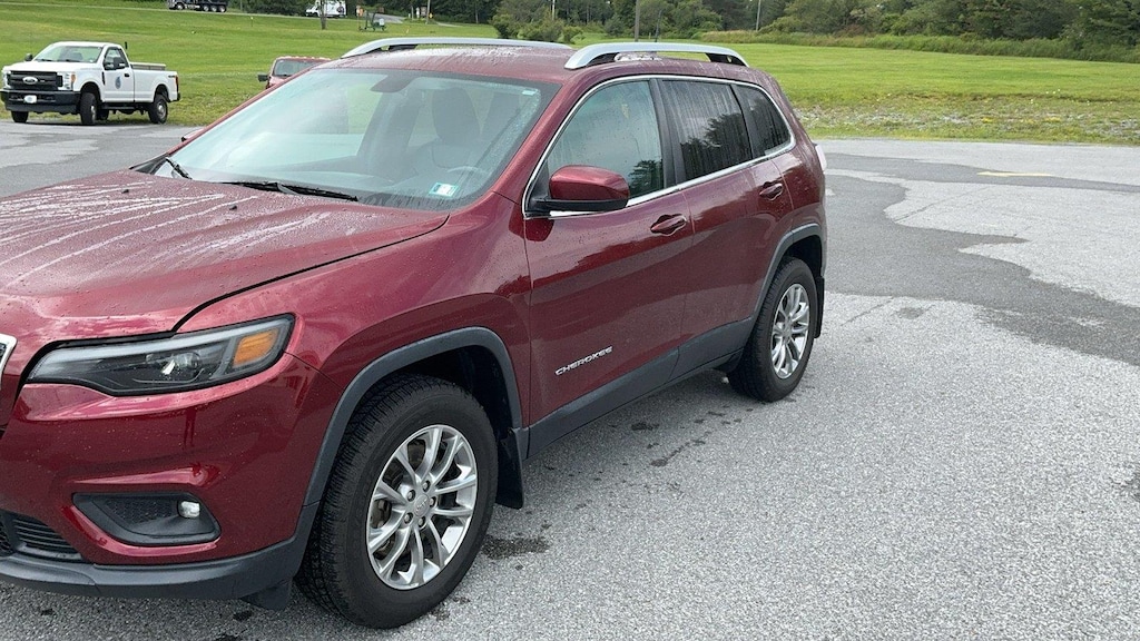Used 2019 Jeep Cherokee Latitude Plus 4x4 SUV