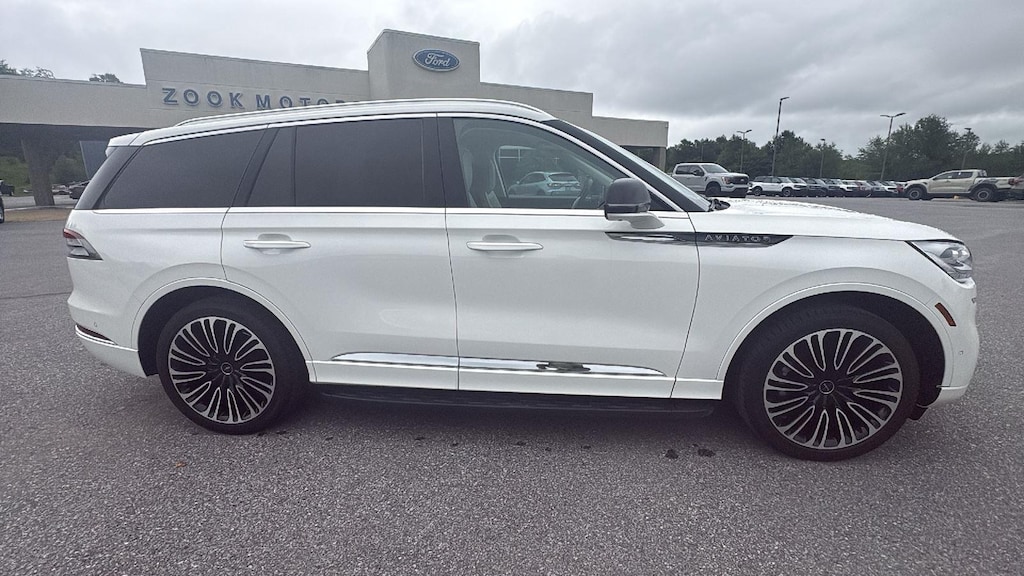 Used 2024 Lincoln Aviator Black Label SUV