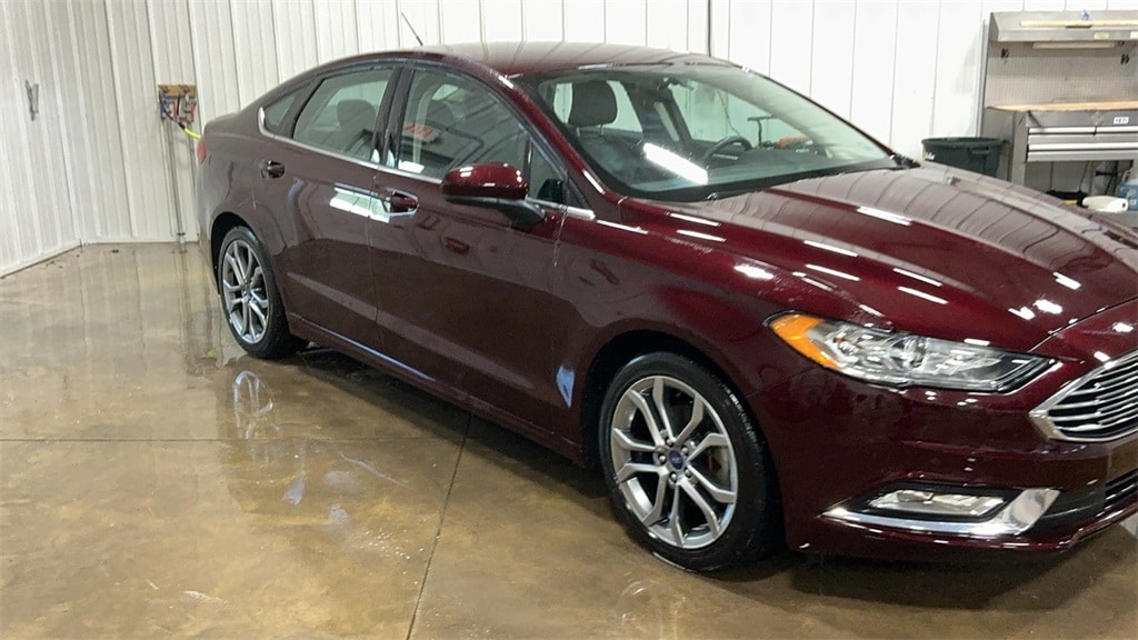 Used 2017 Ford Fusion SE with VIN 3FA6P0HD6HR155604 for sale in Greencastle, PA