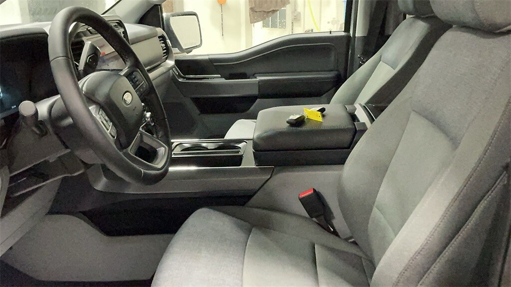 2025 Ford F-150 XLT - Photo 8