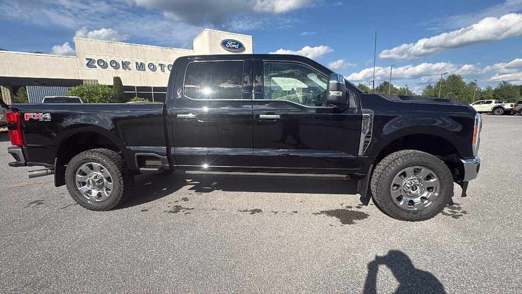 Used 2023 Ford F-250 Truck Crew Cab