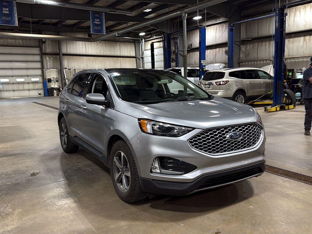 Used 2024 Ford Edge SEL SUV