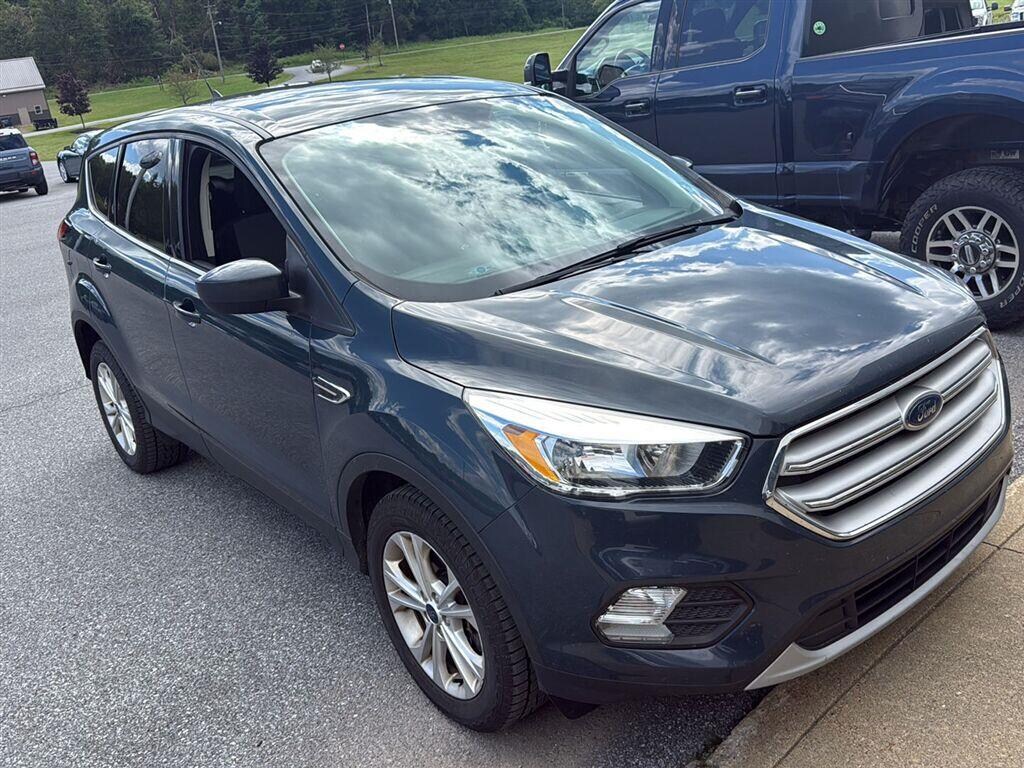 Used 2019 Ford Escape SE SUV