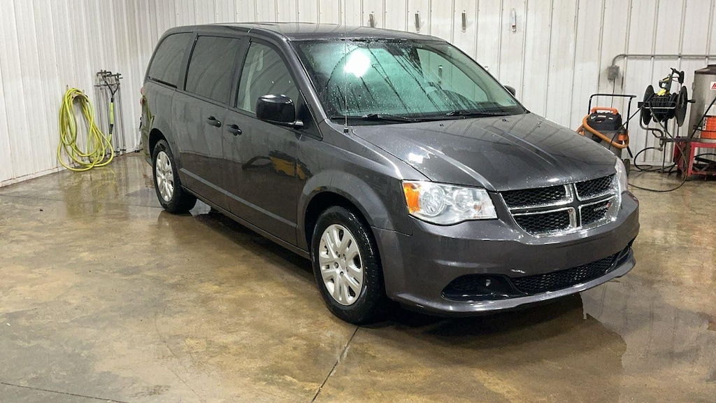 Used 2019 Dodge Grand Caravan SE Van Passenger Van
