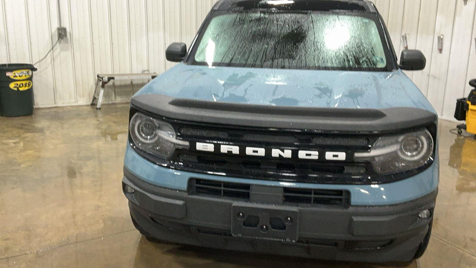 2021 Ford Bronco Sport Outer Banks photo 2