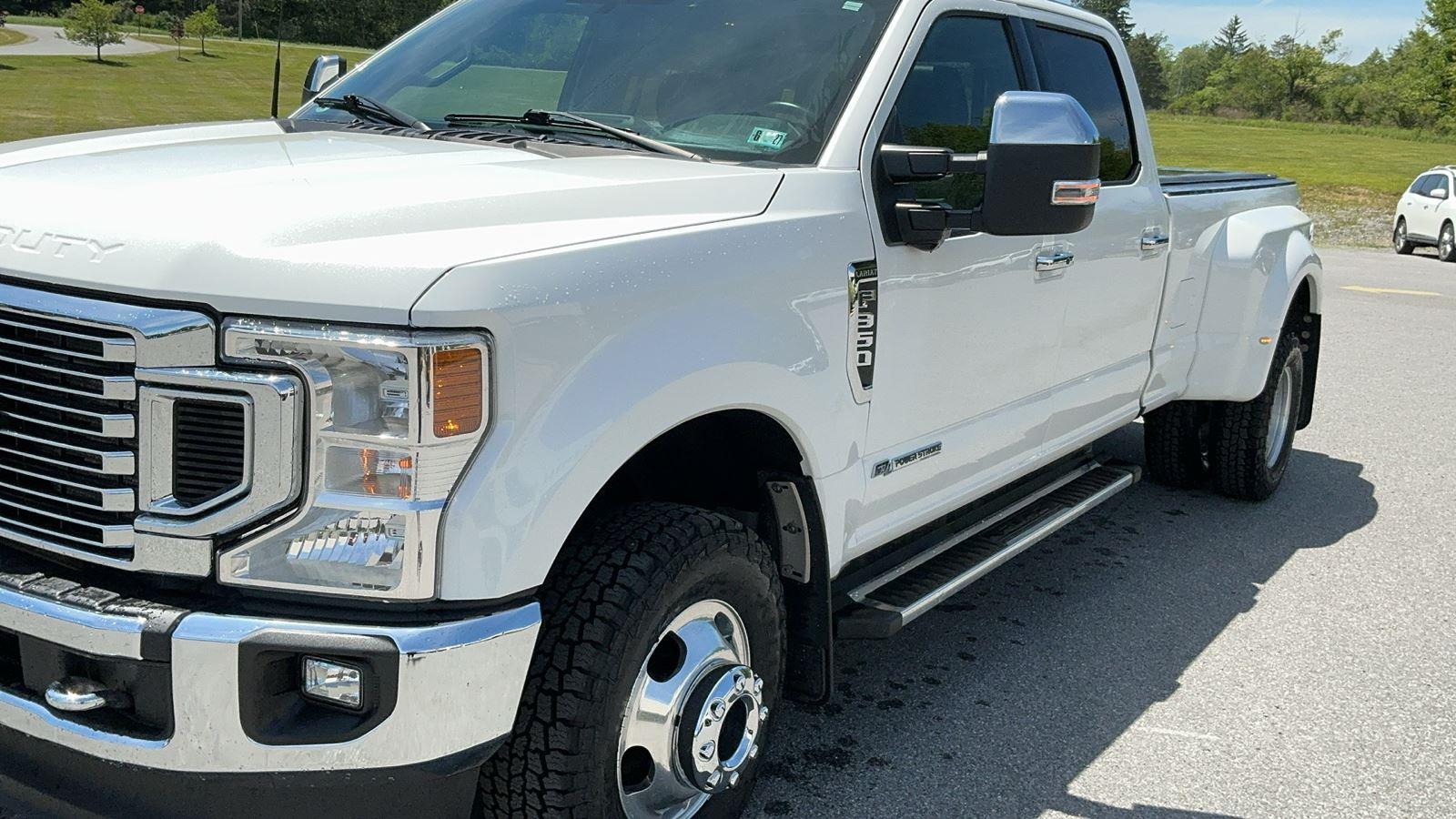 2022 Ford F-350 Lariat 4x4 Crew Cab 8' Box DRW's photo