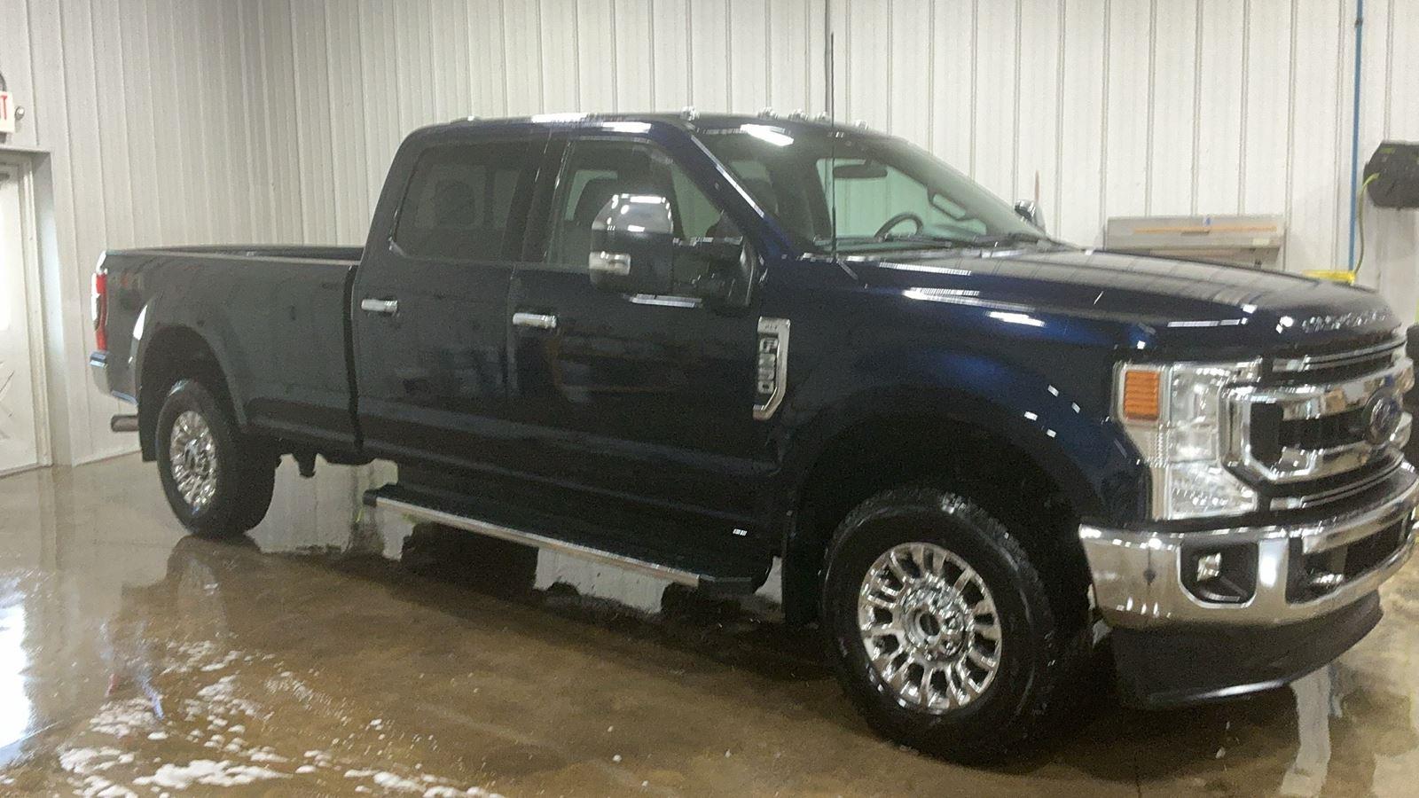 2022 Ford F-250 XLT photo 4