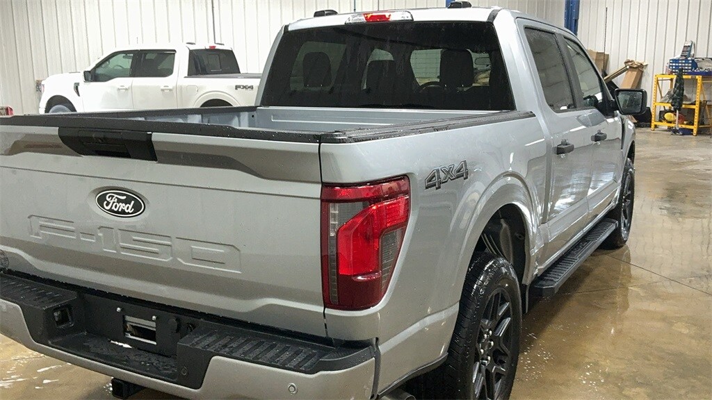 2025 Ford F-150 STX photo 4