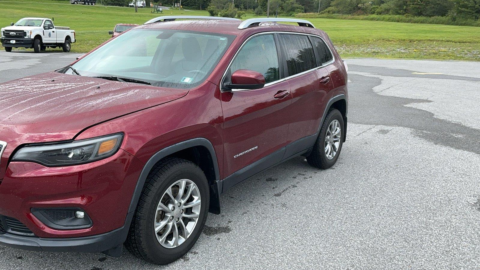 2019 Jeep Cherokee Latitude Plus 4x4 SUV I-4 cyl