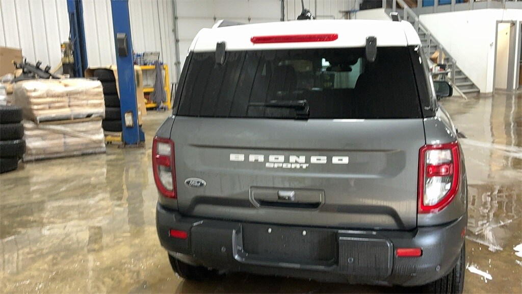 2025 Ford Bronco Sport Heritage photo 2