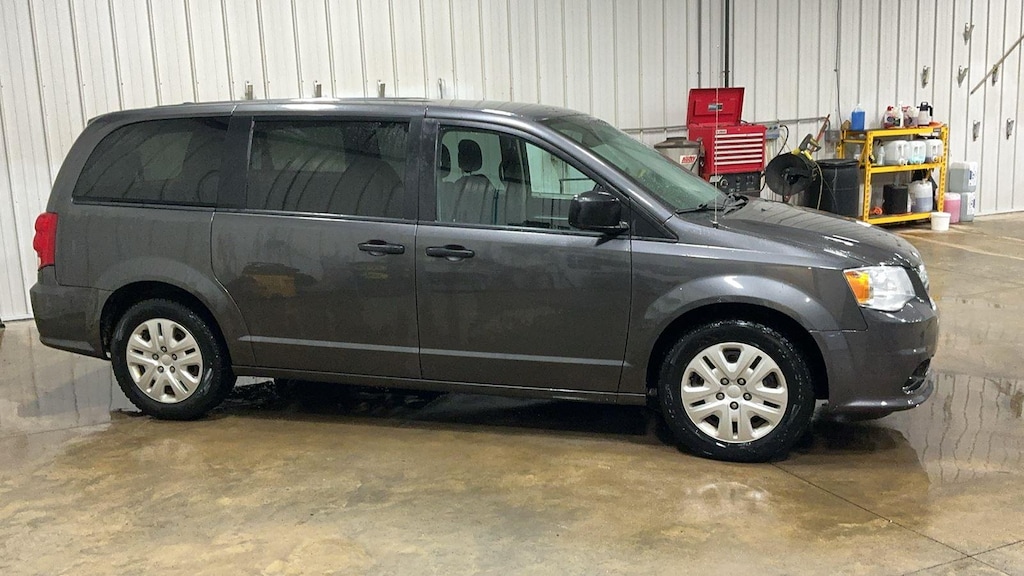 Used 2019 Dodge Grand Caravan SE Van Passenger Van