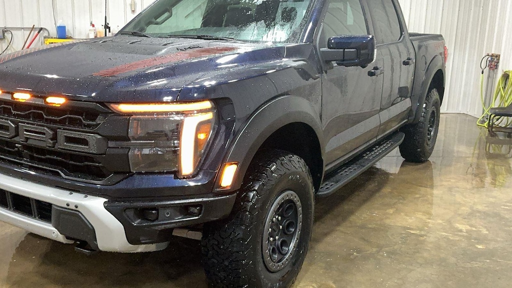 New 2025 Ford F-150 Raptor Truck SuperCrew Cab