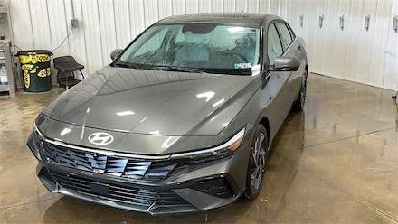 2024 Hyundai Elantra Limited Sedan