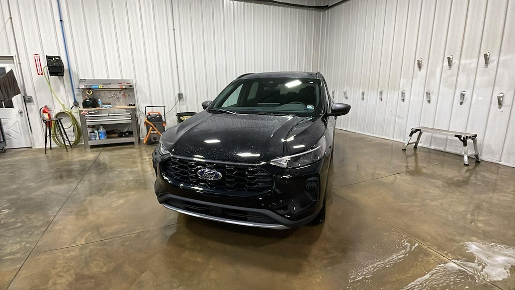 New 2026 Ford Escape ST-Line SUV