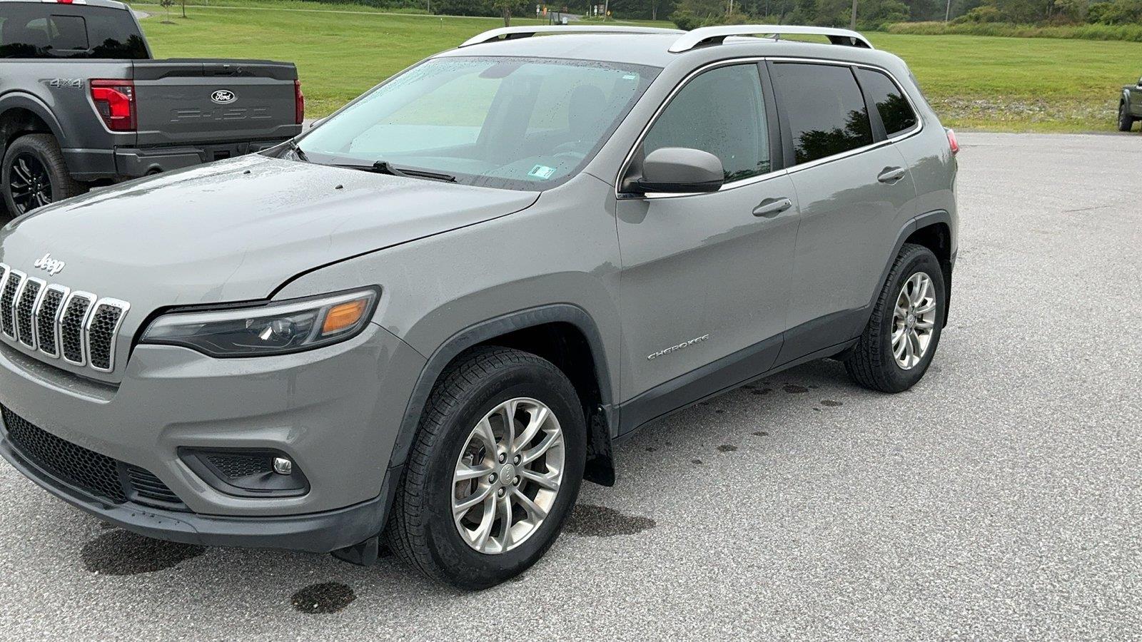 2020 Jeep Cherokee Latitude Plus SUV I-4 cyl