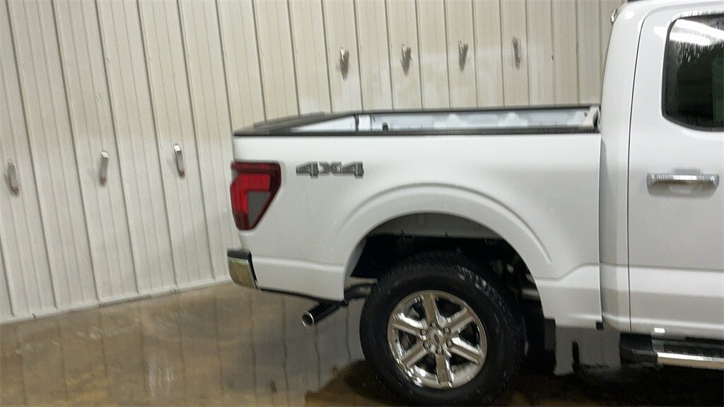 2025 Ford F-150 XLT photo 3