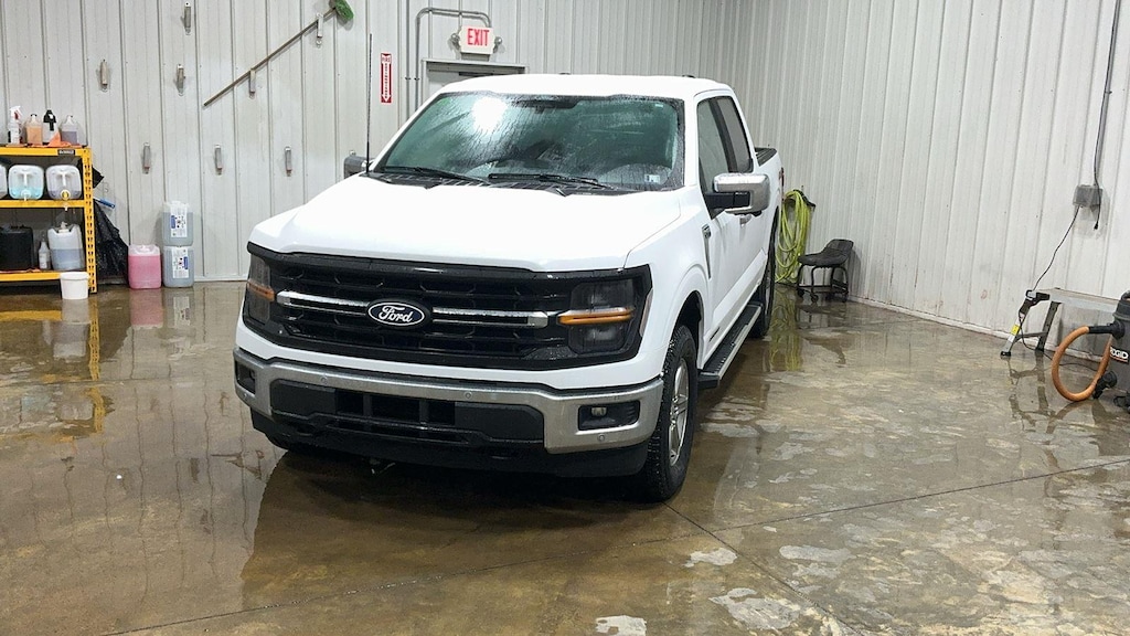 New 2025 Ford F-150 XLT Truck SuperCrew Cab