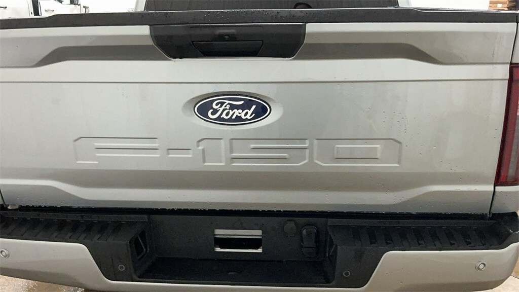 2025 Ford F-150 STX photo 3