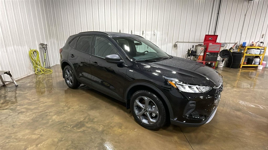 New 2026 Ford Escape ST-Line SUV
