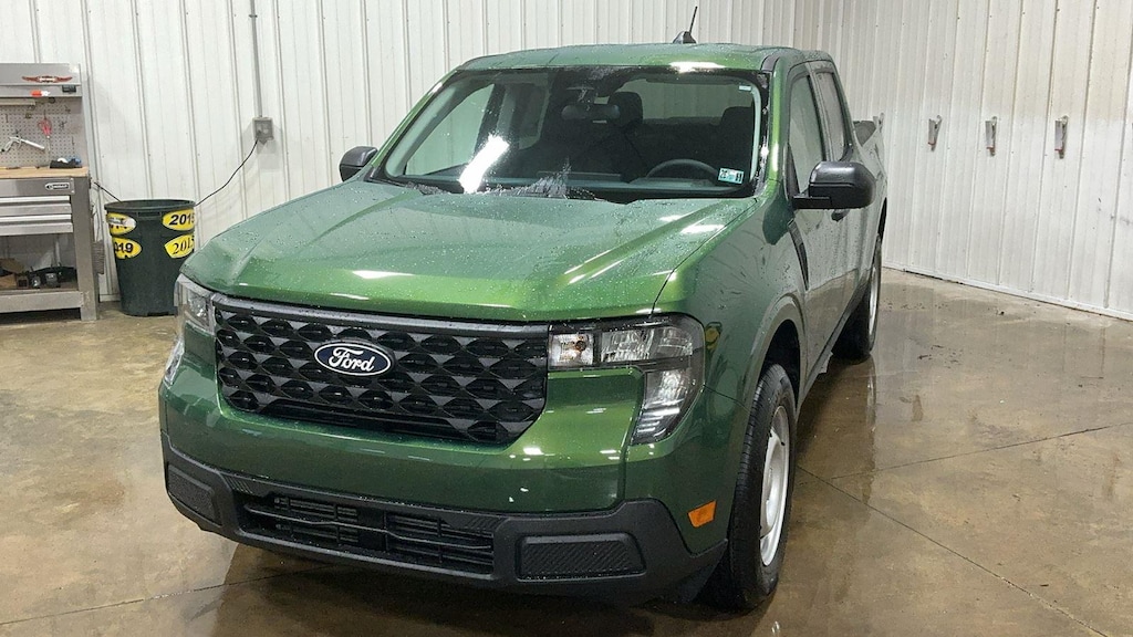 New 2025 Ford Maverick XL Truck SuperCrew