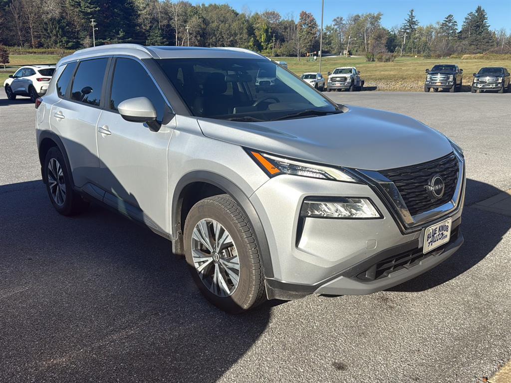 2023 Nissan Rogue SV photo 3