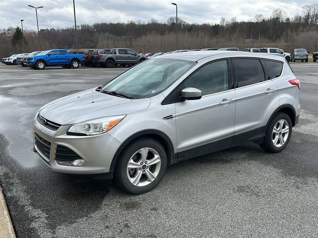 Used 2016 Ford Escape SE with VIN 1FMCU9G99GUB45417 for sale in Kane, PA