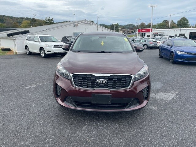 2019 Kia Sorento LX S photo 2