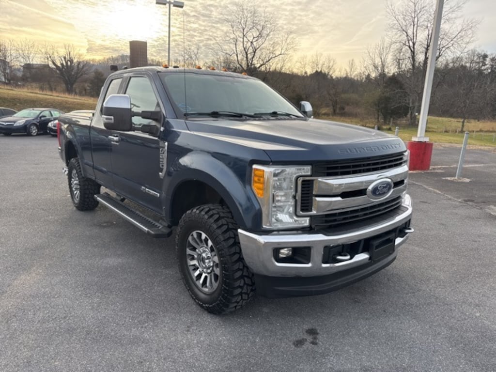 Used 2017 Ford F-250SD XLT Truck