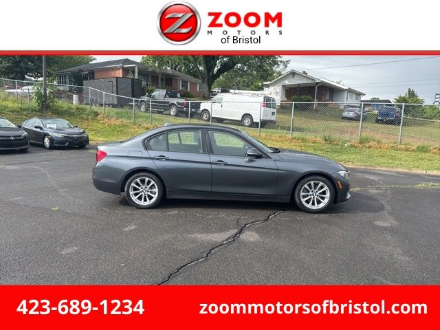 2016 BMW 3 Series 320i xDrive Sedan's photo