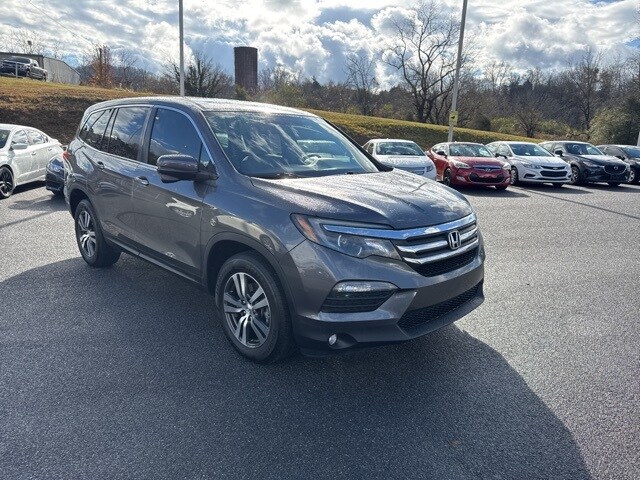 2018 Honda Pilot EX photo 2