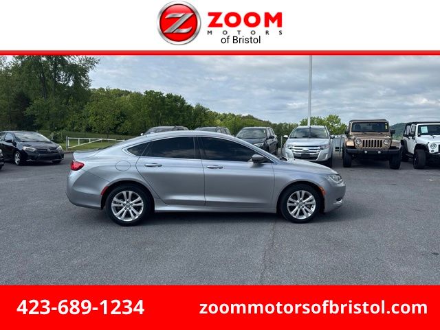 2015 Chrysler 200 Limited's photo