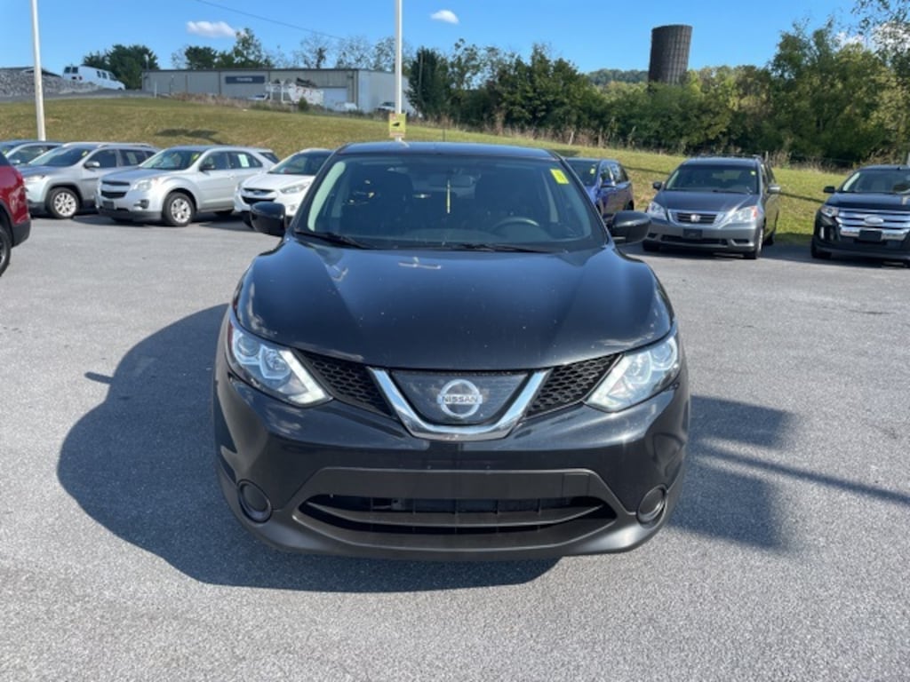 Used 2019 Nissan Rogue Sport S SUV