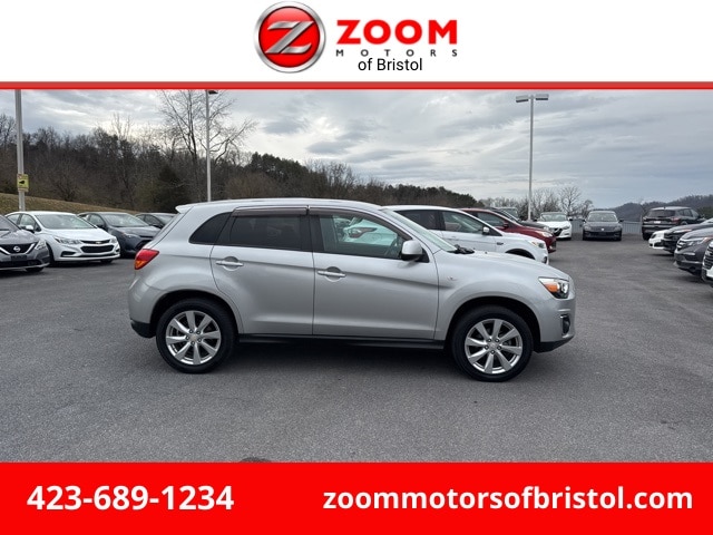 2015 Mitsubishi Outlander Sport ES's photo