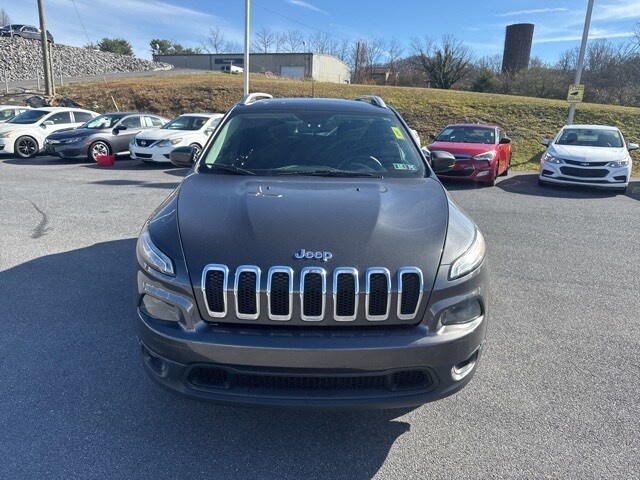 2017 Jeep Cherokee Latitude photo 3