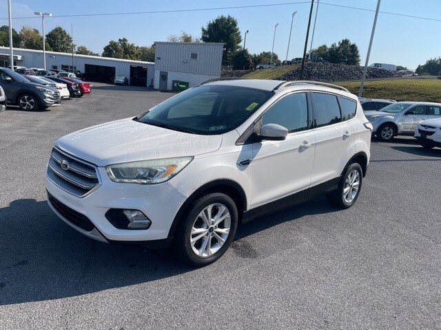 2017 Ford Escape SE photo 3