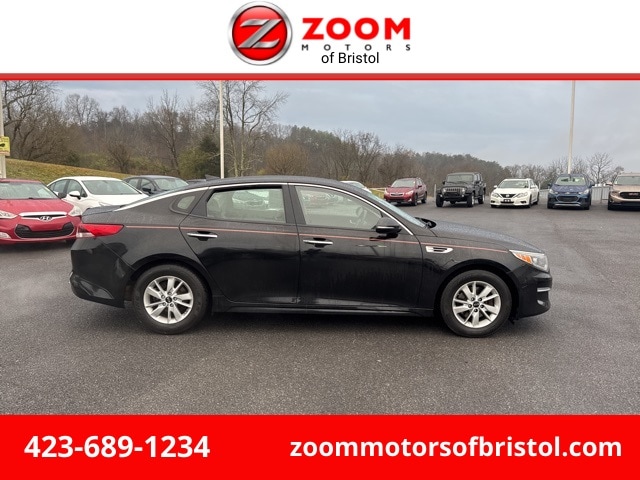 2016 Kia Optima LX's photo