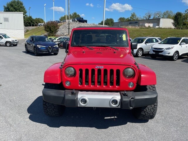 2012 Jeep Wrangler Unlimited Sahara photo 3