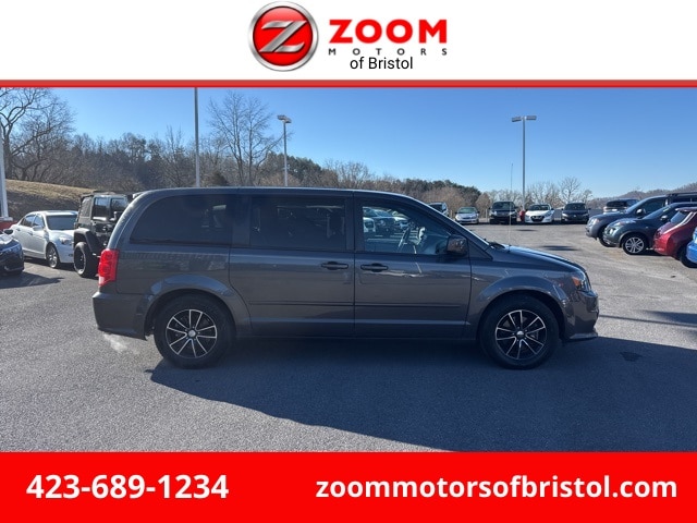 2017 Dodge Grand Caravan SE's photo