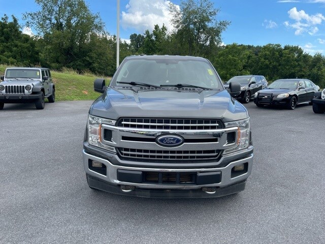 2018 Ford F-100 XLT photo 3