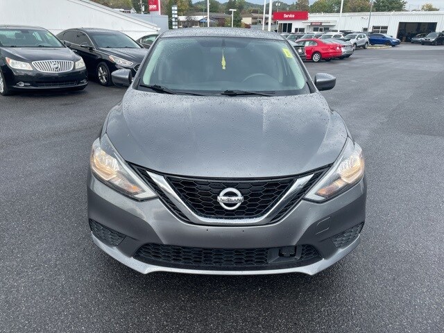 2019 Nissan Sentra S photo 3